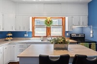 Building Photo - Spacious 4 Bedroom Home for Rent in Council Bluffs