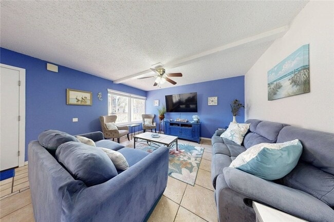 Building Photo - 15005 Windward Dr