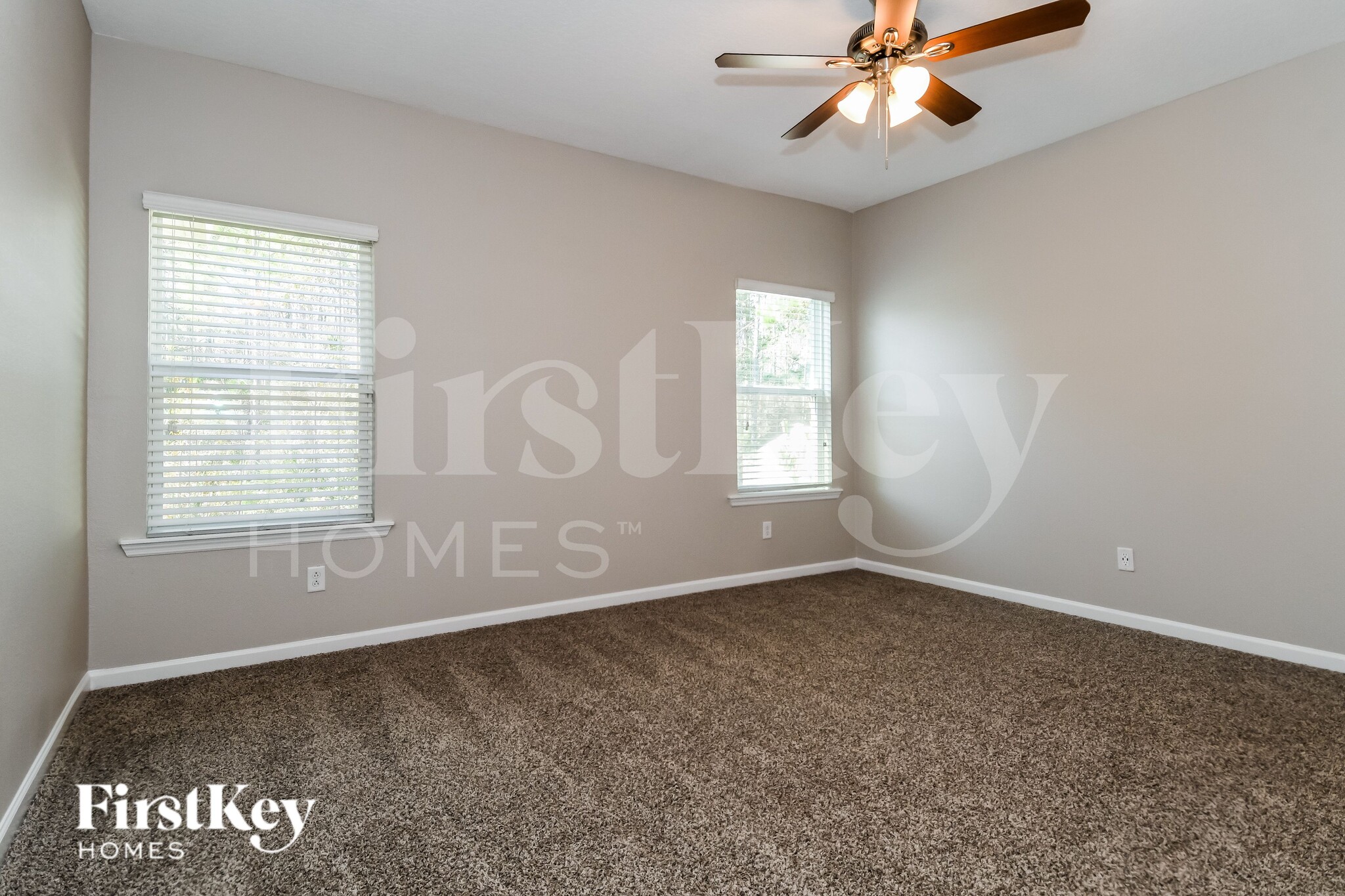 Building Photo - 15803 Douglas Lake Dr