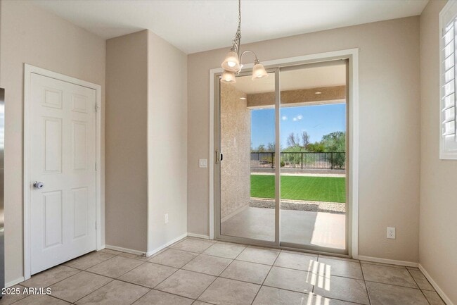 Building Photo - 17626 W Paraiso Dr