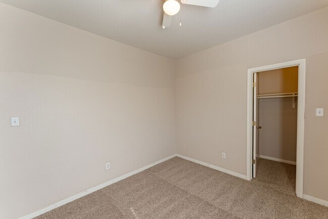 Building Photo - Charming 3/2 Home in Westchester Park!!!