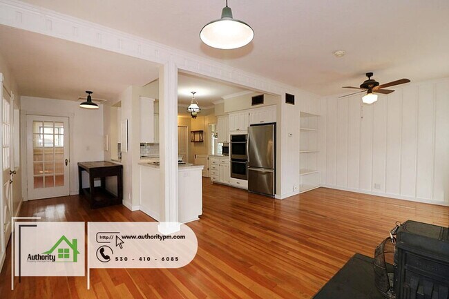 Building Photo - 1804 Chestnut St