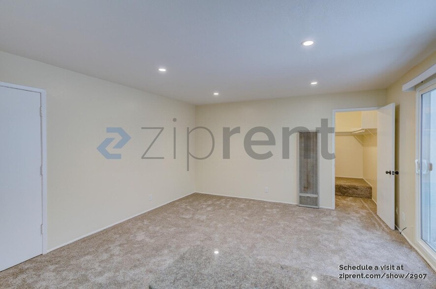 Building Photo - 468 90th St