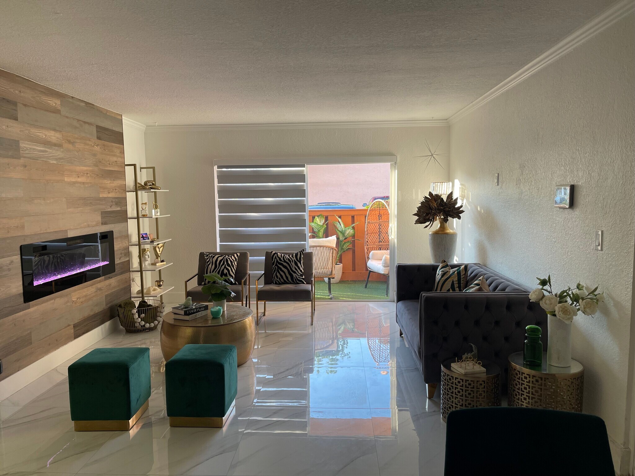 Building Photo - 7120 Fairway Dr