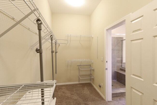 Building Photo - Anthem Country Club Beauty w/ Casita