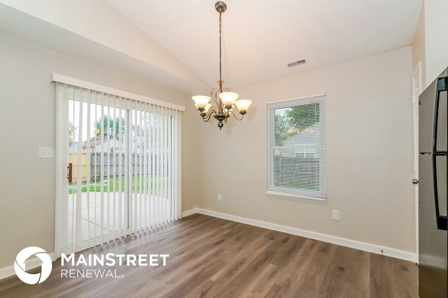 Building Photo - 4027 Willow Ct