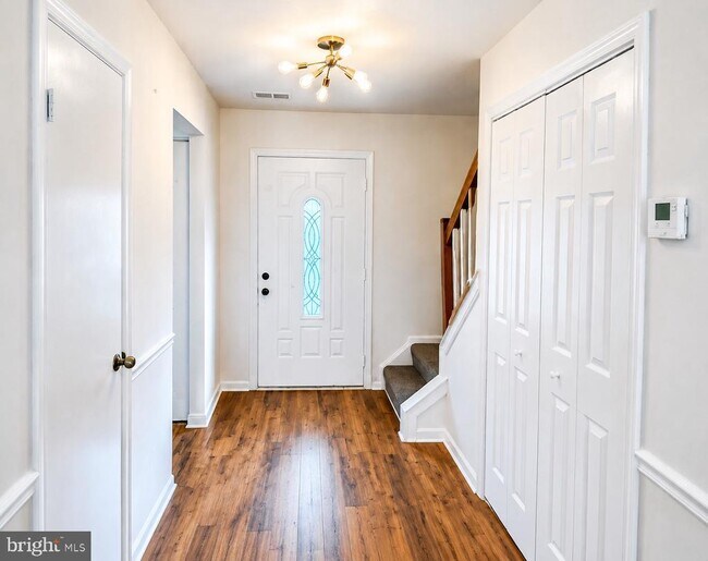 Building Photo - 3236 Ryon Ct