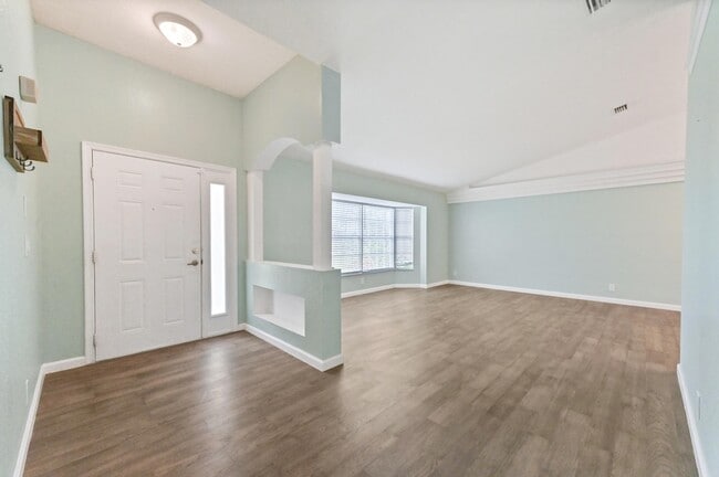 Building Photo - 17682 84th Ct N