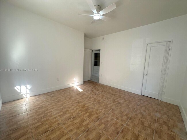 Building Photo - 937 NW 46th St