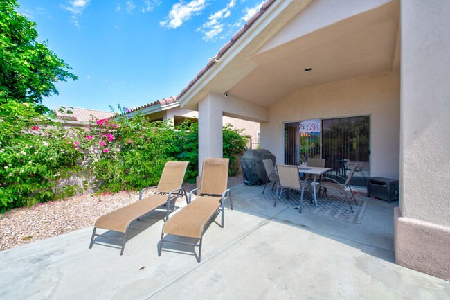 Building Photo - 78975 Champagne Ln