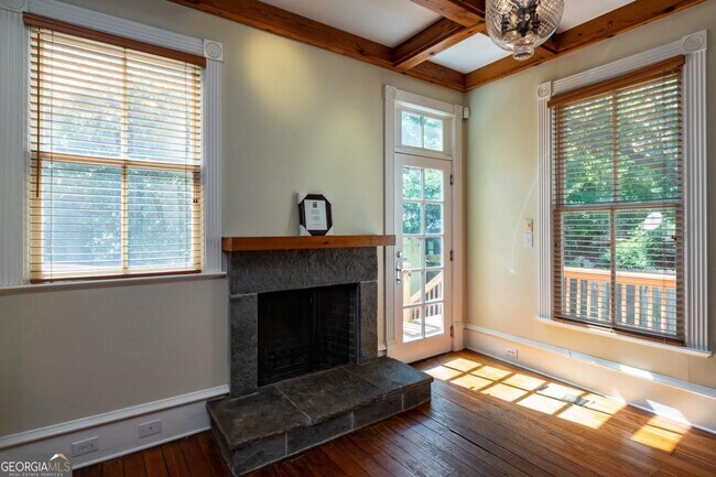 Building Photo - 765 Woodland Ave SE