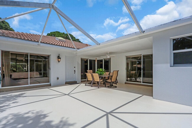 Building Photo - 7904 Chapman Oak Ct