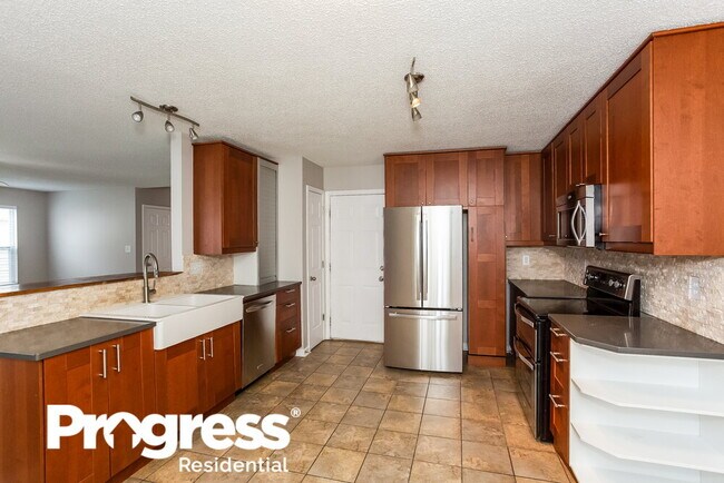 Building Photo - 1560 Orchestra Way