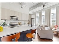 Building Photo - 700 N Washington Ave