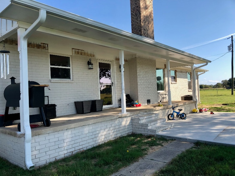 Building Photo - 16391 CR 498