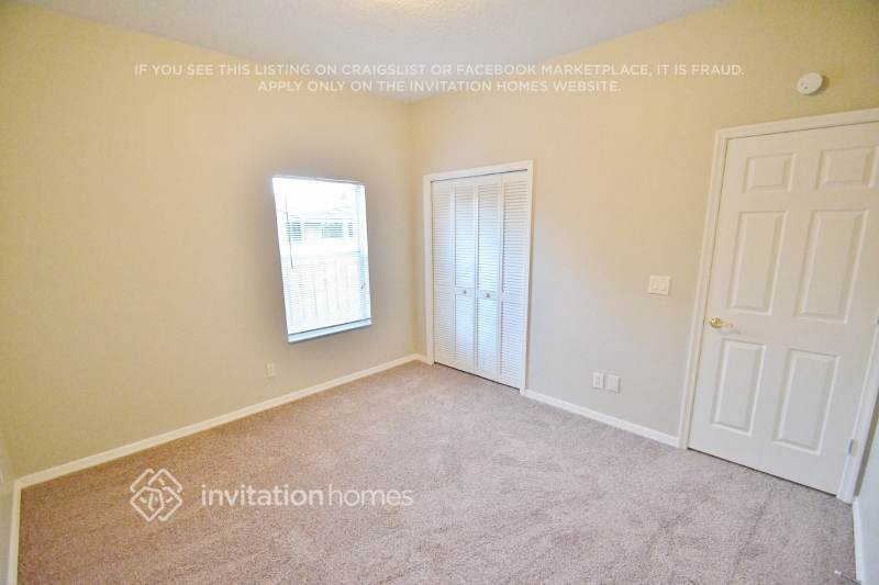 Building Photo - 3942 Appletree Dr