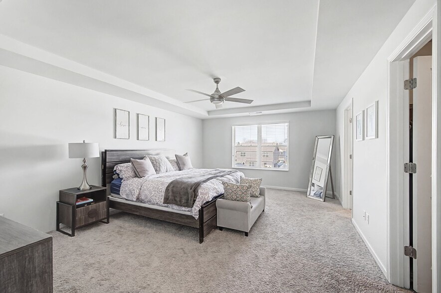 Building Photo - 2784 Nottingham Dr