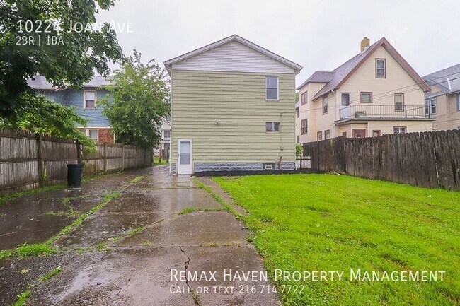 Building Photo - 10224 Joan Ave UP, Cleveland - Spacious 2 ...