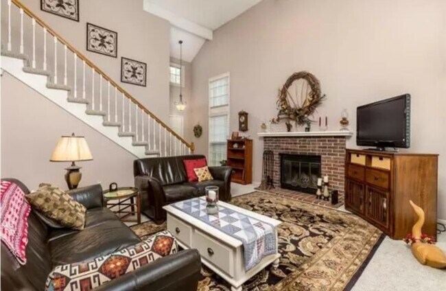 Building Photo - 15411 E 48th Terrace