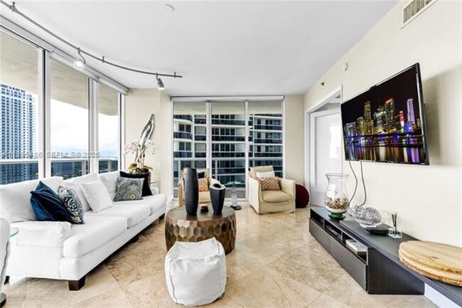 Building Photo - 1830 S Ocean Dr