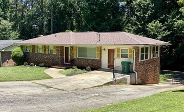 Building Photo - 2712 Sherlock Dr