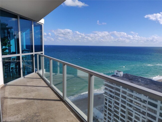 Building Photo - 3101 S Ocean Dr