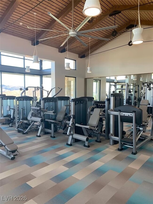 Building Photo - 92 Lake Oasis St