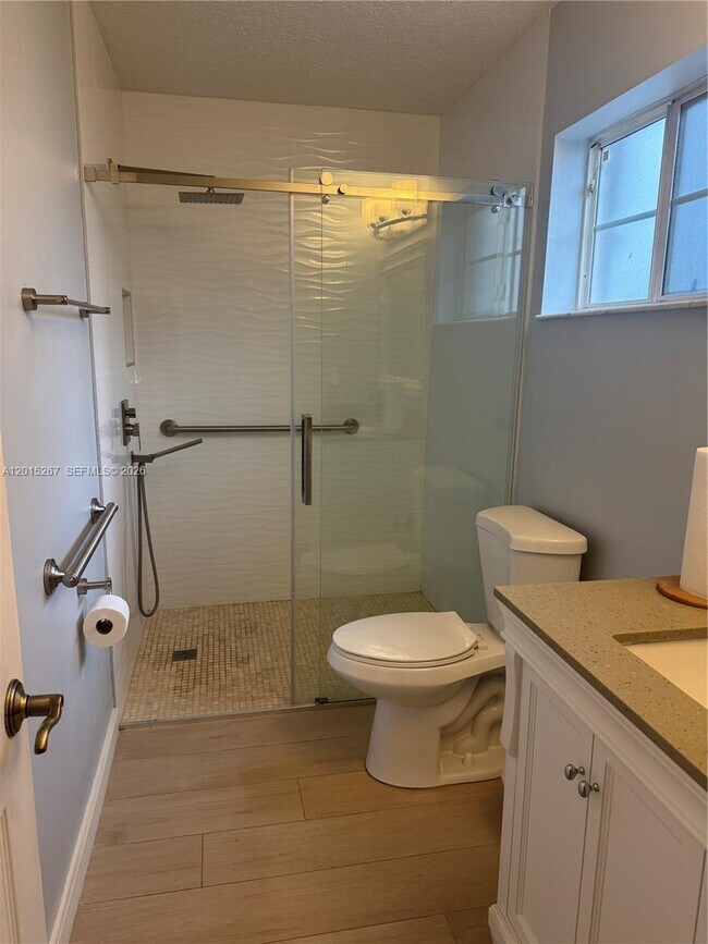 Building Photo - 17016 SW 144th Ct