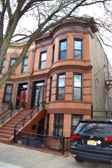 Building Photo - 769 Dawson St
