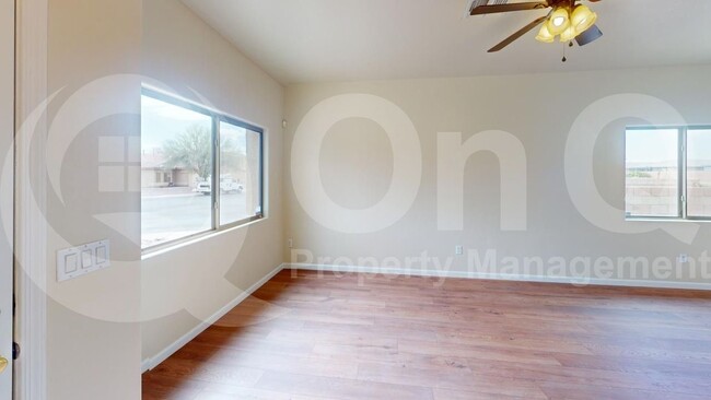 Building Photo - 11886 W Fontenelle Dr