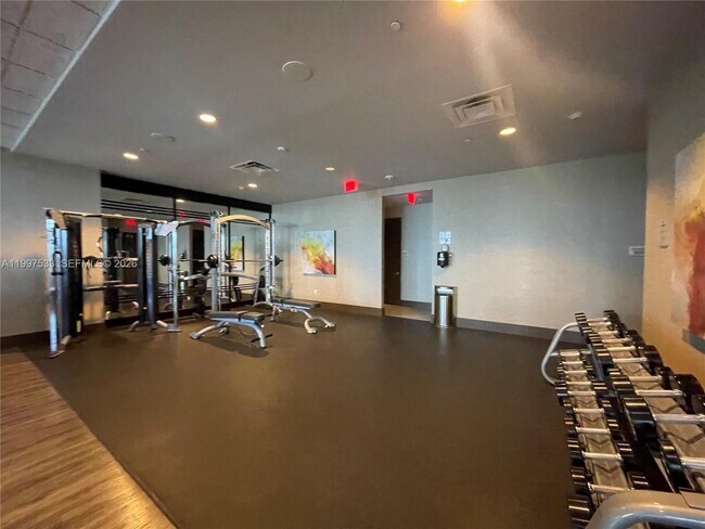 Building Photo - 5252 NW 85th Ave