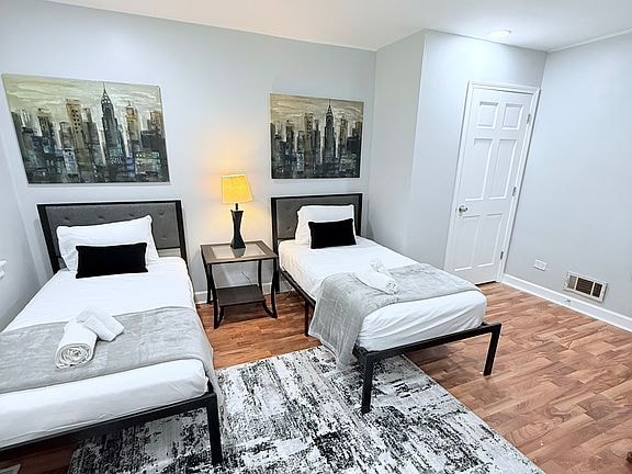 Building Photo - 2715 Marwood St