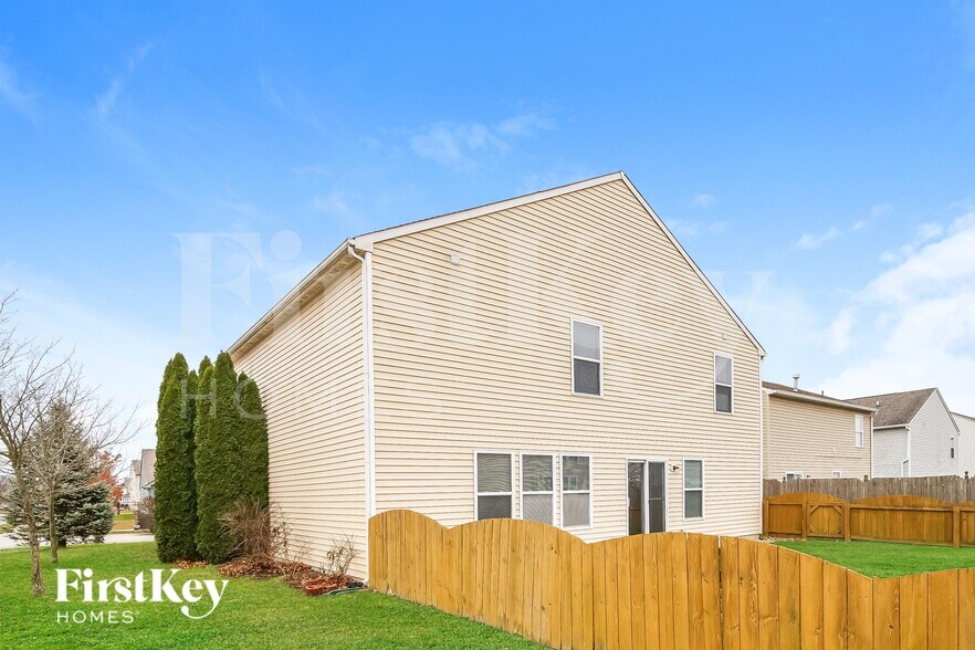 Building Photo - 8018 Gathering Ln