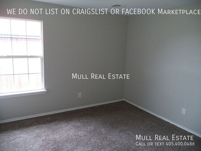 Building Photo - 5404 SE 80th-