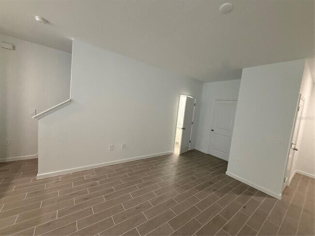 Building Photo - 3674 SE 37th Ct