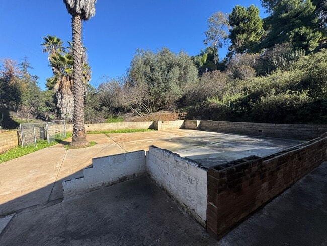 Building Photo - 3 Bedroom Home in Mt. Helix