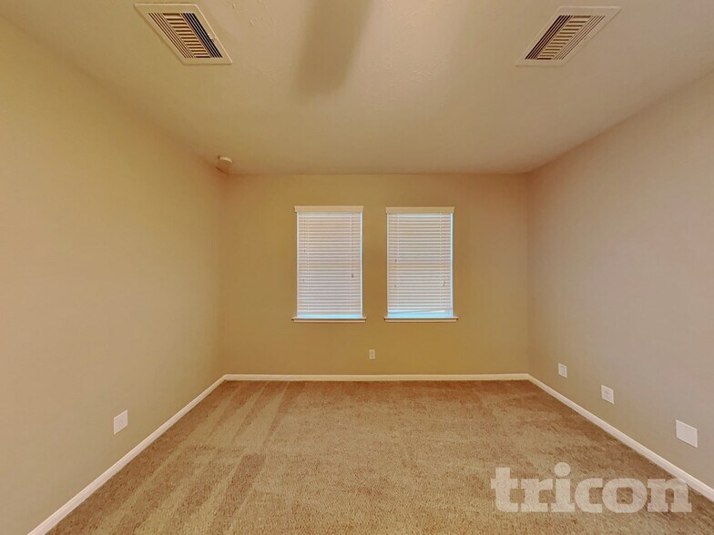 Building Photo - 16207 Augusta Oaks Court