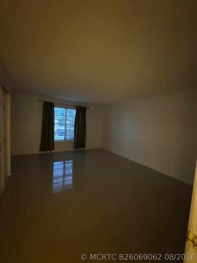 Building Photo - 3904 SW 67th Way