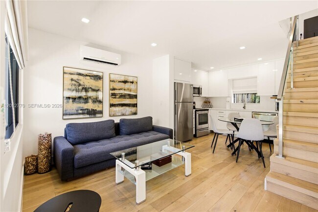 Building Photo - 436 NE 88th St