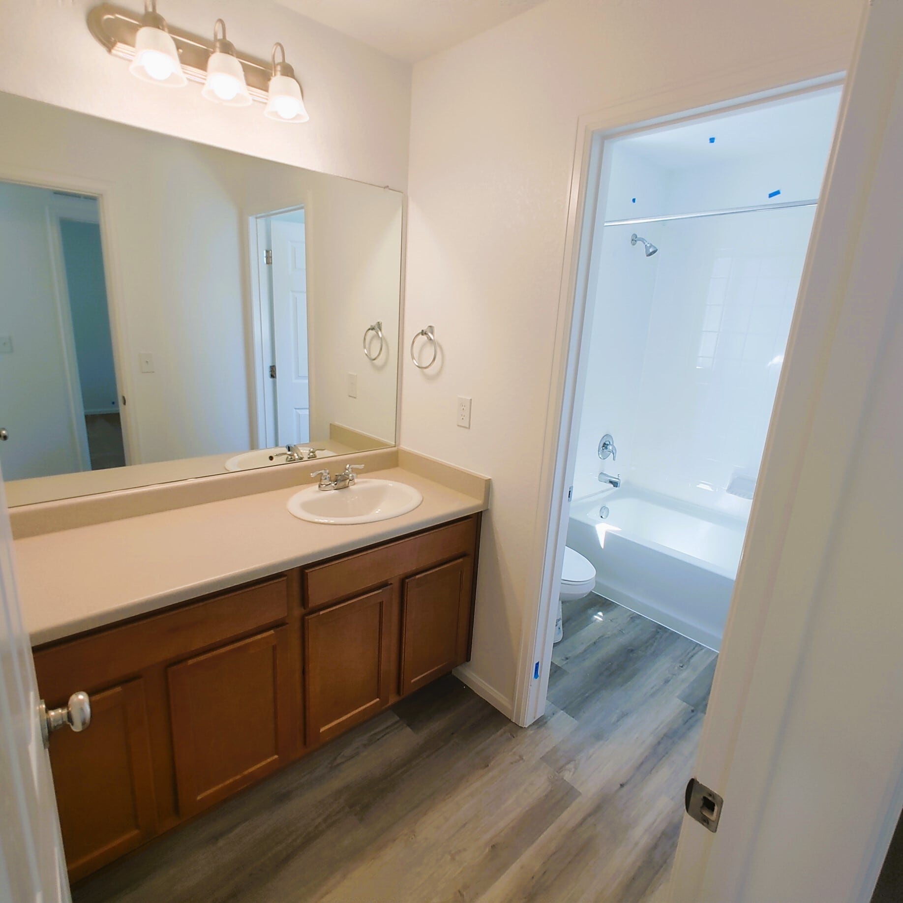 Upstairs 2nd Full Bath - 18901 E 66th Pl