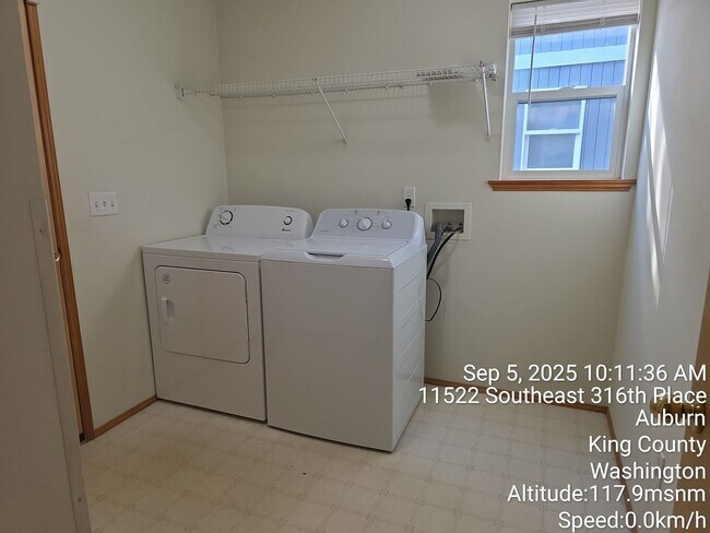 Building Photo - Rental home - Lea Hill area, Two story - 3...