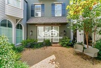 Building Photo - 679 Arcos Way SE