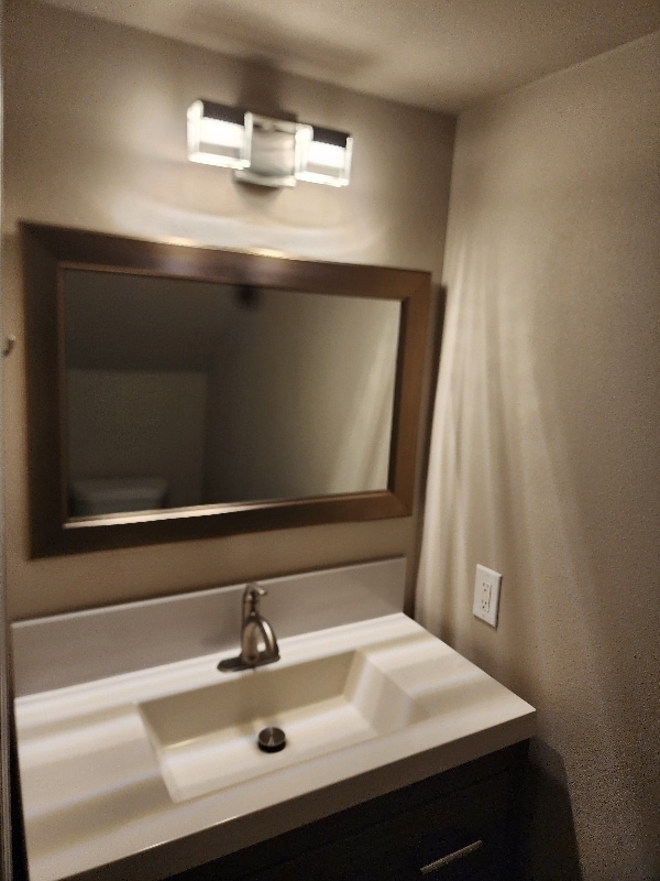 Building Photo - 1536 Hickory Ave