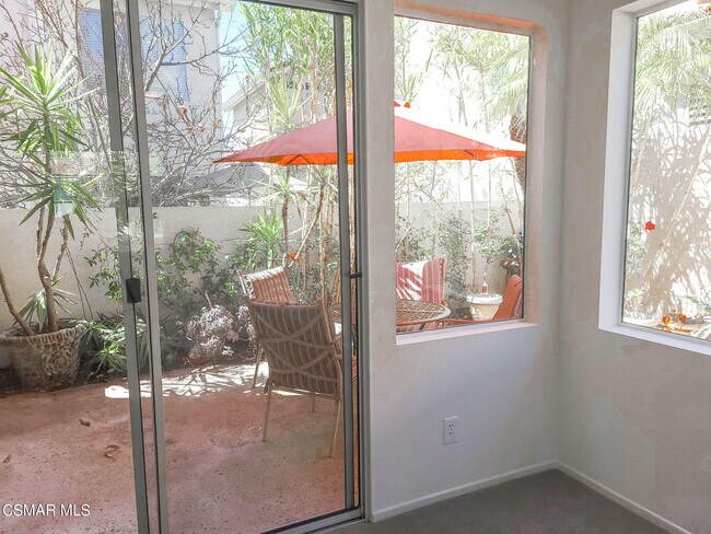 Building Photo - 5609 Sienna Way