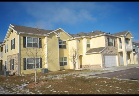 Primary Photo - Deer Hollow Apartments
