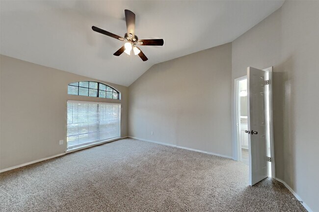 Building Photo - 4223 Shady Village Ct