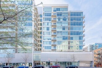 Building Photo - 1620 S Michigan Ave