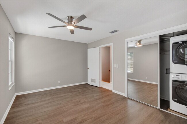 Building Photo - 750 Rider Rd