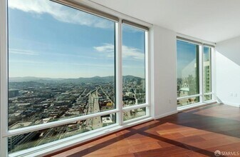 Building Photo - 425 1st St