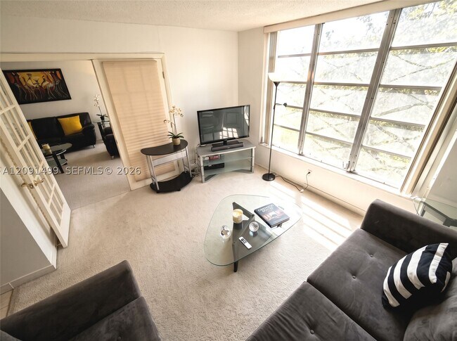 Building Photo - 2681 S Course Dr
